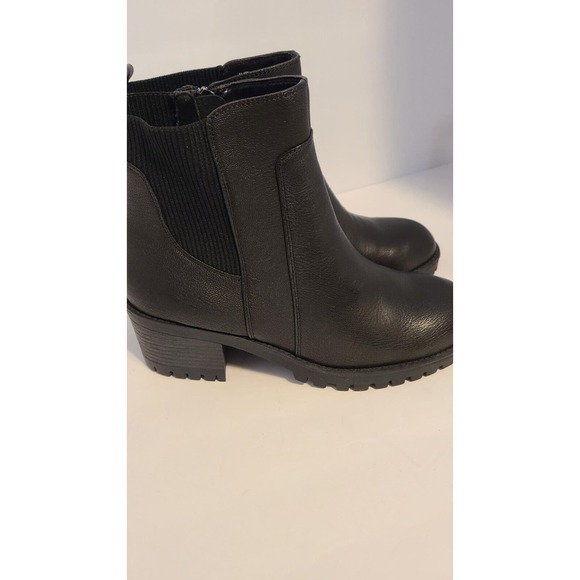 Bella Vita Womens Connery Boots Chelsea NWB Size 9 - Picture 2 of 5